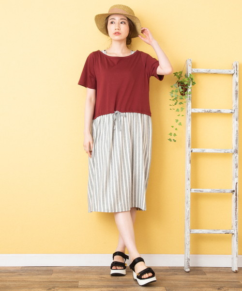 EVLOVE(イヴロヴ)の「ドロストゆったりドッキングワンピース(ワンピース・レディース・ネイビー/レッド・13号/15号)」の2枚目の写真