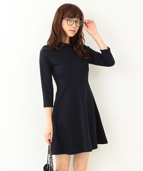 Ray BEAMS(レイビームス)の「◎Ray BEAMS / ハイネック フレアーワンピース(ワンピース・レディース・ネイビー/ライトグレー・1/0)」の18枚目の写真