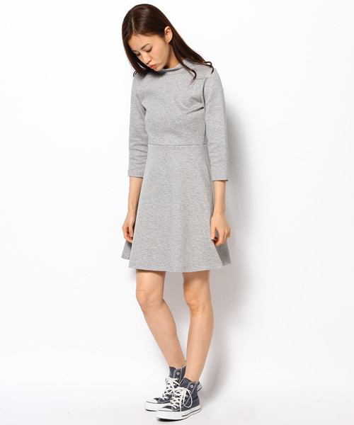 Ray BEAMS(レイビームス)の「◎Ray BEAMS / ハイネック フレアーワンピース(ワンピース・レディース・ネイビー/ライトグレー・1/0)」の9枚目の写真