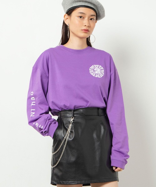 WEGO（ウィゴー）の「WEGO/ニーハオプリントロンT（Tシャツ/カットソー・メンズ・パープル/レッド/パープル系その他・SMALL/MEDIUM/LARGE）」の3枚目の写真