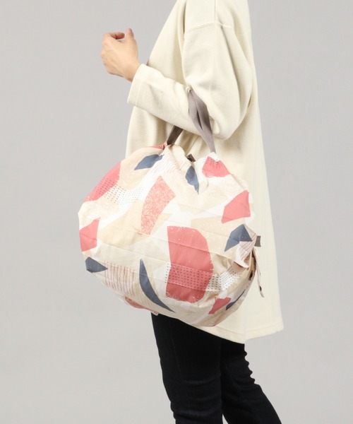 studio CLIP(スタディオクリップ)の「ShupattoコンパクトバッグM(エコバッグ/サブバッグ・レディース・その他1/その他2/その他3/その他4/その他5/その他6/その他8/その他7/その他9/ホワイト・FREE)」の11枚目の写真