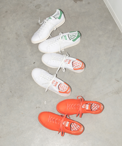 RAF SIMONS（ラフシモンズ）の「RAF SIMONS STAN SMITH（スニーカー・メンズ・ホワイト系その他/ホワイト×グリーン/オレンジ・8.5/10/7.5/6/8/9/7/5/5.5/10.5/6.5/9.5）」の7枚目の写真