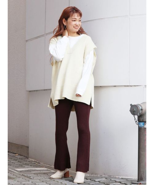 Ungrid(アングリッド)の「シルク混リブニットフレアパンツ(その他パンツ・レディース・ダークブラウン/アイボリー・FREE)」の11枚目の写真