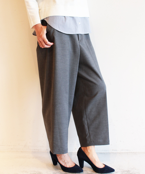 BEAUTY&YOUTH UNITED ARROWS（ビューティーアンドユースユナイテッドアローズ）の「by ※∵ダブルクロスワイドパンツ◆（その他パンツ・レディース・グレー/ネイビー/オレンジ系その他/ベージュ/オフホワイト・LARGE/SMALL/MEDIUM）」の9枚目の写真