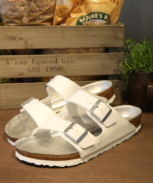 BIRKENSTOCK(ビルケンシュトック)の「【BIRKEN STOCK × SQUOVAL】≪men's≫アリゾナサンダル(サンダル・メンズ・ホワイト・39/41/42/40/43)」の1枚目の写真