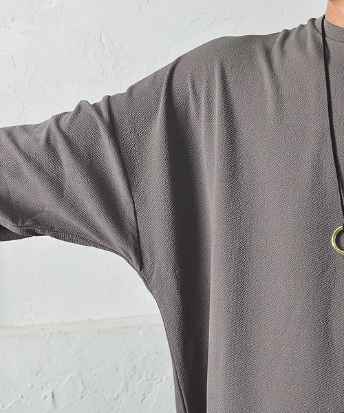 MinoriTY（マイノリティ）の「メンズ長袖梨地素材スーパービッグシルエットドルマンスリーブトレーナー（Tシャツ/カットソー・メンズ・カーキ/ブラック/アイボリー/グレー系その他・L/M）」の10枚目の写真