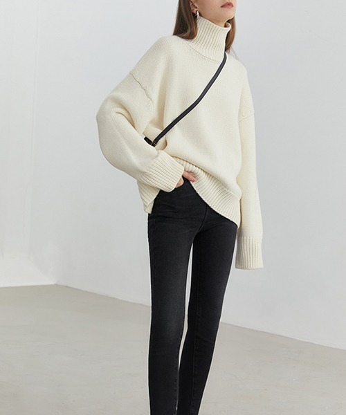 Fano Studios（ファノ ストゥディオズ）の「【Fano Studios】Oversized turtleneck knit FD20S118（ニット/セーター・レディース・ホワイト・L/M/S）」の10枚目の写真