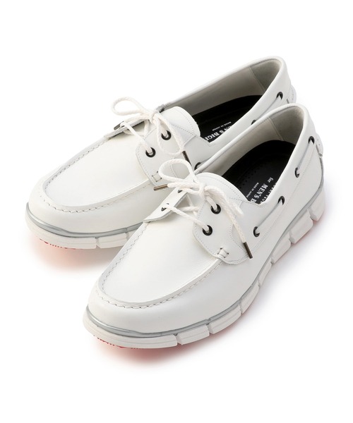 MEN'S BIGI(メンズビギ)の「<HIROSHI TSUBOUCHI>別注 レザーデッキシューズ(スニーカー・メンズ・ホワイト/ネイビー・1/2/3)」の3枚目の写真