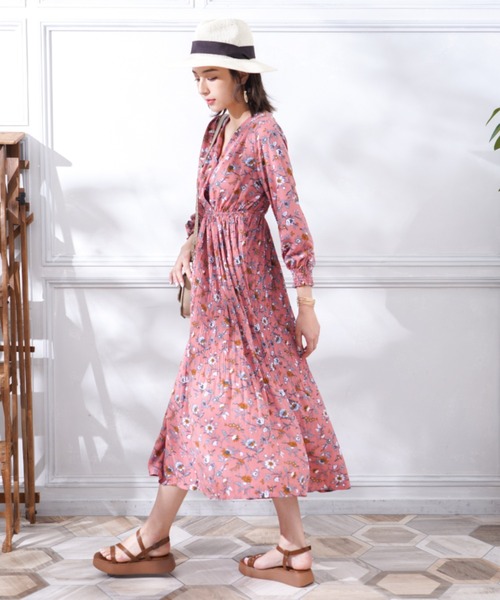 VIVIAN(ヴィヴィアン)の「スクエアトゥ厚底メニーストラップサンダル(サンダル・レディース・ブラック/キャメル/アイボリー/パイソン・S/M/L/LL)」の19枚目の写真