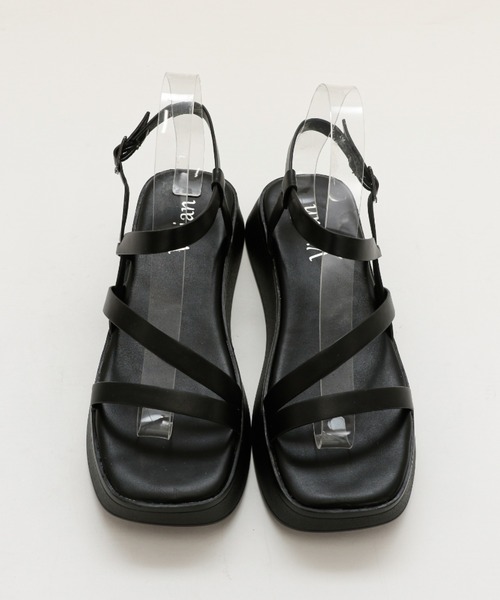 VIVIAN(ヴィヴィアン)の「スクエアトゥ厚底メニーストラップサンダル(サンダル・レディース・ブラック/キャメル/アイボリー/パイソン・S/M/L/LL)」の14枚目の写真