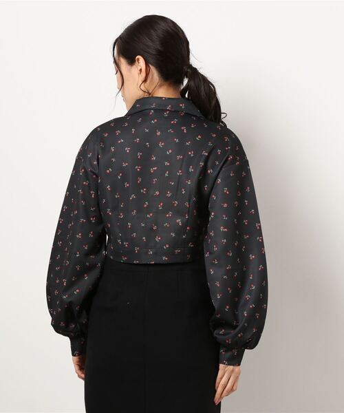 Charles Chaton（シャルルシャトン）の「チェリーフラワーシャツ（シャツ/ブラウス・レディース・ブラック/ホワイト・FREE）」の4枚目の写真