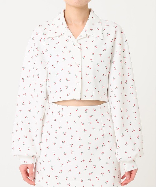 Charles Chaton（シャルルシャトン）の「チェリーフラワーシャツ（シャツ/ブラウス・レディース・ブラック/ホワイト・FREE）」の5枚目の写真