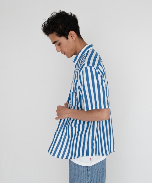 Levi's(リーバイス)の「SS 2PKT SAFARI RLX SHRT CIRCUS STRIPE SA(シャツ/ブラウス・メンズ・ブルー・XL/S/L/M)」の8枚目の写真