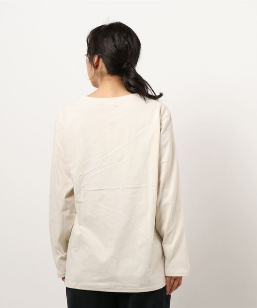 reca(レカ)の「ロゴTシャツ(Tシャツ/カットソー・レディース・ネイビー/ベージュ/ホワイト・FREE)」の4枚目の写真