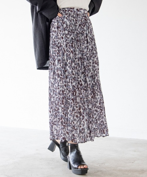 PAGEBOY（ページボーイ）の「ヨウリュウレオパードスカート（スカート・レディース・グレイッシュベージュ/ブラック・FREE）」の2枚目の写真