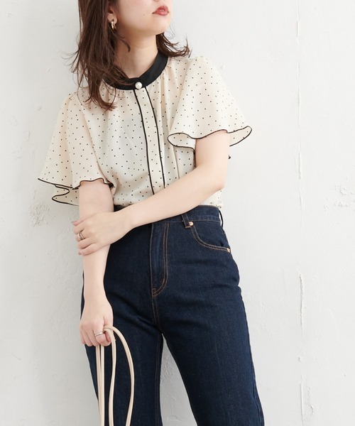 natural couture(ナチュラルクチュール)の「【WEB限定カラー有り】パール釦ポイントバイカラーフレア袖ブラウス(シャツ/ブラウス・レディース・サックスブルー/アイボリー/その他1/その他2/その他3/ピンクベージュ・FREE)」の19枚目の写真