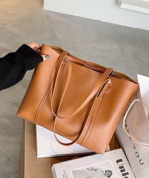 LA VORAGINE（ラ ヴォラジネ）の「スクエアトートバッグ（トートバッグ・レディース・アイボリー/ベージュ/ブラック/ブラウン・FREE）」の18枚目の写真