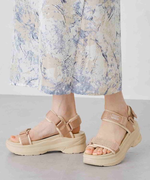 ORiental TRaffic(オリエンタルトラフィック)の「ORTR オーアールティーアール 厚底ベルクロスポーツサンダル 3206(サンダル・レディース・ブラック/ベージュ/グレー・LL/S/M/L)」の3枚目の写真