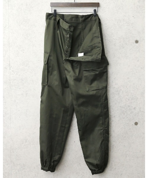 MILITARY（ミリタリー）の「実物 新品 デッドストック ポルトガル軍 パラシュートカーゴパンツ（カーゴパンツ・メンズ・ダークオリーブ・46/52/48/44）」の16枚目の写真