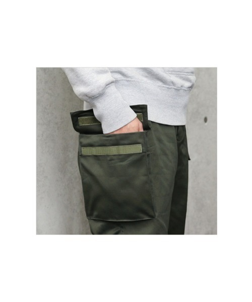 MILITARY（ミリタリー）の「実物 新品 デッドストック ポルトガル軍 パラシュートカーゴパンツ（カーゴパンツ・メンズ・ダークオリーブ・46/52/48/44）」の18枚目の写真