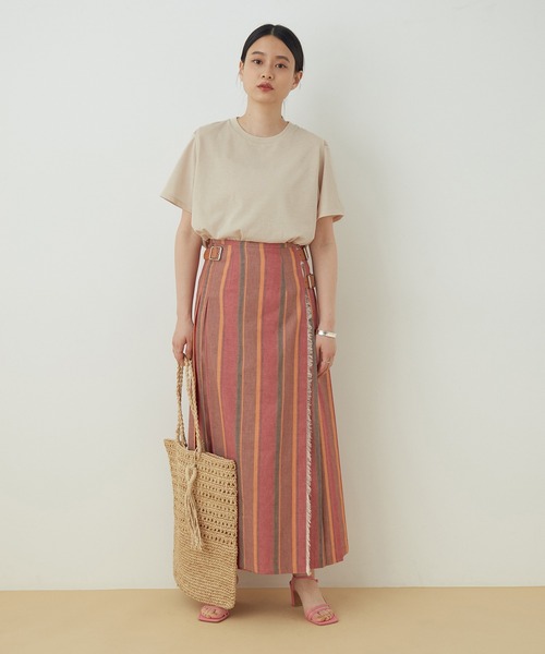 ADAM ET ROPE'（アダムエロペ）の「オープンショルダースリットTシャツ（Tシャツ/カットソー・レディース・ホワイト/ブラック/ベージュ/ピンク・FREE）」の7枚目の写真