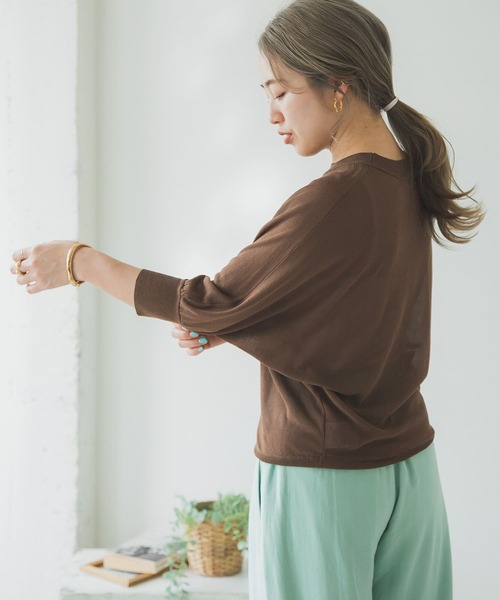 ITEMS URBANRESEARCH（アイテムズ アーバンリサーチ）の「シアーニット（ニット/セーター・レディース・ブラウン/パープル/ベージュ・FREE）」の2枚目の写真