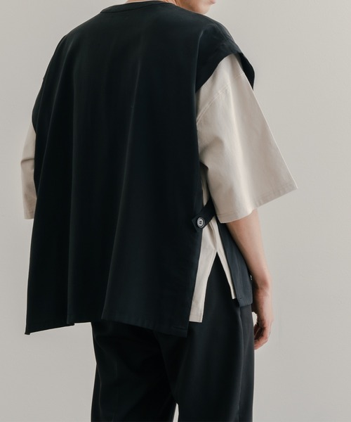 epnok（エプノック）の「サイドボタンオープンベスト（ベスト・メンズ・ブラック/ダークグレー・SMALL/LARGE/MEDIUM）」の8枚目の写真