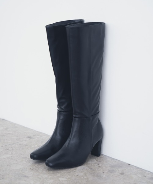 Andemiu（アンデミュウ）の「スクエアトゥロングブーツ215865（ブーツ・レディース・アイボリー/ブラック・LARGE/MEDIUM/SMALL）」の3枚目の写真