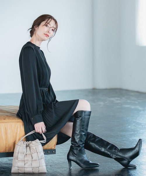 Andemiu（アンデミュウ）の「スクエアトゥロングブーツ215865（ブーツ・レディース・アイボリー/ブラック・LARGE/MEDIUM/SMALL）」の13枚目の写真