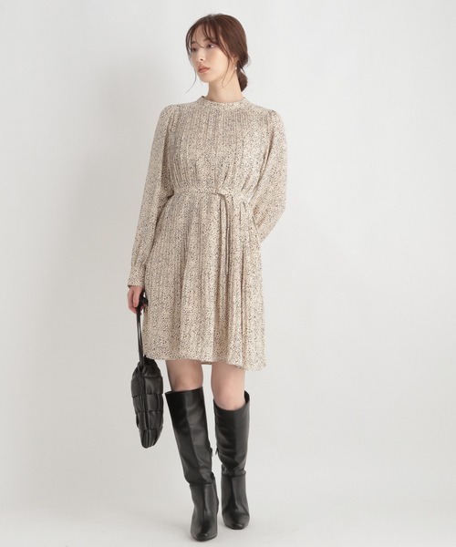 Andemiu（アンデミュウ）の「スクエアトゥロングブーツ215865（ブーツ・レディース・アイボリー/ブラック・LARGE/MEDIUM/SMALL）」の7枚目の写真