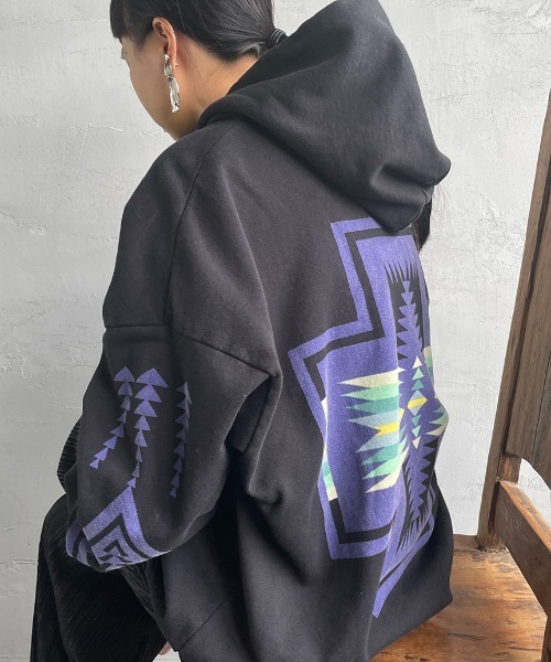 PENDLETON（ペンドルトン）の「【Begin 12月号掲載】[PENDLETON/ペンドルトン] 別注 バックプリント スウェットパーカー（パーカー・レディース・ホワイト/ブラック/ネイビー/グレー・S/M/L/XL）」の8枚目の写真