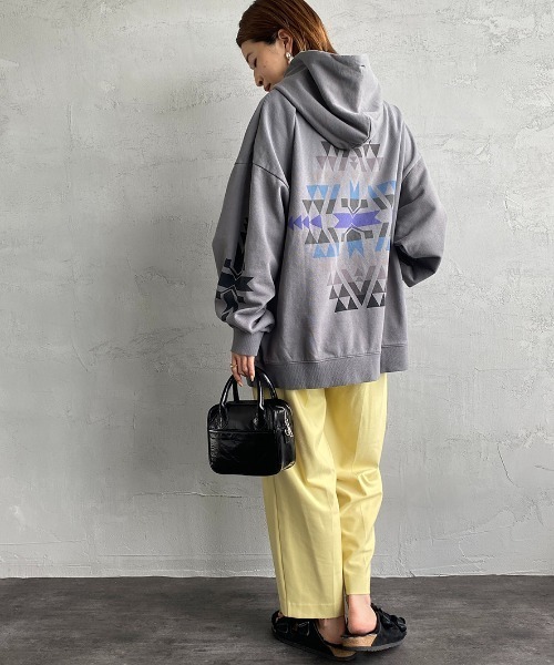 PENDLETON（ペンドルトン）の「【Begin 12月号掲載】[PENDLETON/ペンドルトン] 別注 バックプリント スウェットパーカー（パーカー・レディース・ホワイト/ブラック/ネイビー/グレー・S/M/L/XL）」の5枚目の写真