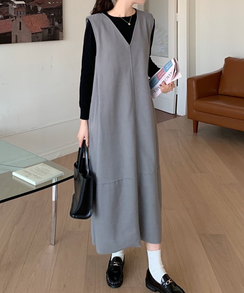 Diosfront（ディオスフロント）の「フェイクウールVネックマキシワンピース（ワンピース・レディース・ベージュ/ブラック/ブルーグリーン/ダークグリーン/キャメル/ネイビー/グレー/ブラウン・M/L/XL）」の2枚目の写真