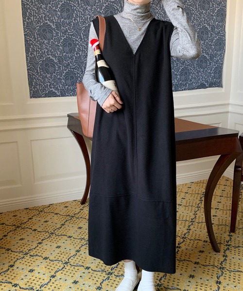 Diosfront（ディオスフロント）の「フェイクウールVネックマキシワンピース（ワンピース・レディース・ベージュ/ブラック/ブルーグリーン/ダークグリーン/キャメル/ネイビー/グレー/ブラウン・M/L/XL）」の11枚目の写真