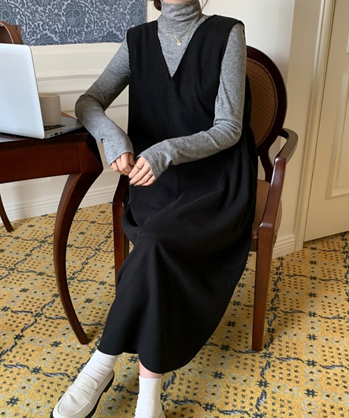 Diosfront（ディオスフロント）の「フェイクウールVネックマキシワンピース（ワンピース・レディース・ベージュ/ブラック/ブルーグリーン/ダークグリーン/キャメル/ネイビー/グレー/ブラウン・M/L/XL）」の13枚目の写真