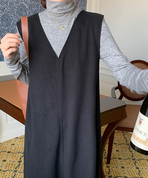 Diosfront（ディオスフロント）の「フェイクウールVネックマキシワンピース（ワンピース・レディース・ベージュ/ブラック/ブルーグリーン/ダークグリーン/キャメル/ネイビー/グレー/ブラウン・M/L/XL）」の17枚目の写真