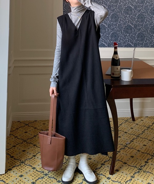 Diosfront（ディオスフロント）の「フェイクウールVネックマキシワンピース（ワンピース・レディース・ベージュ/ブラック/ブルーグリーン/ダークグリーン/キャメル/ネイビー/グレー/ブラウン・M/L/XL）」の20枚目の写真