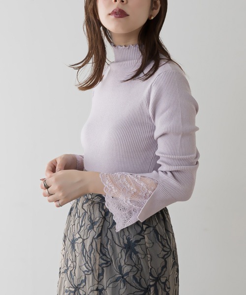 natural couture(ナチュラルクチュール)の「【大好評リバイバルアイテム】袖口レースもちもちリブタートル(ニット/セーター・レディース・ラベンダー/ブラック/アイボリー/ミント/モカ・FREE)」の5枚目の写真