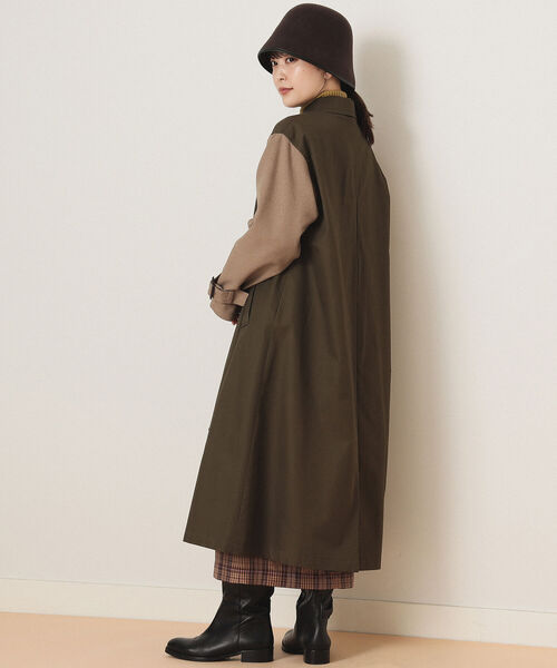 Ray BEAMS(レイビームス)の「Ray BEAMS / キリカエ ステンカラー コート(ステンカラーコート・レディース・ベージュ/オリーブ・ONE SIZE)」の13枚目の写真