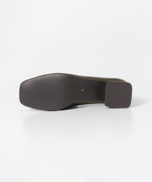 SENSE OF PLACE by URBAN RESEARCH（センスオブプレイスバイアーバンリサーチ）の「マットチェーンヒールローファー（ローファー・レディース・カーキ/ブラウン/ブラック・LARGE/MEDIUM/SMALL）」の8枚目の写真