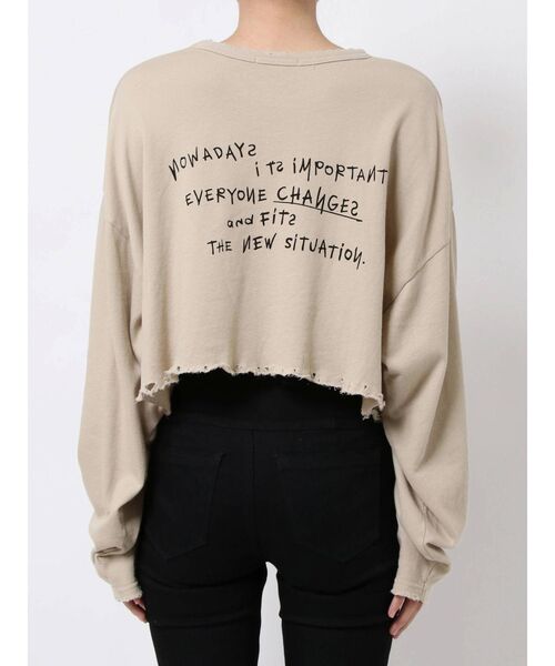 EMODA（エモダ）の「カットオフメッセージロングTシャツ（Tシャツ/カットソー・レディース・ホワイト/ブラック/ベージュ/グリーン・FREE）」の5枚目の写真