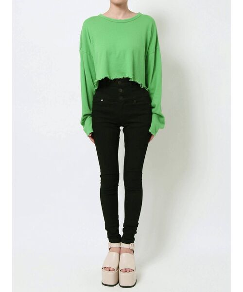 EMODA（エモダ）の「カットオフメッセージロングTシャツ（Tシャツ/カットソー・レディース・ホワイト/ブラック/ベージュ/グリーン・FREE）」の6枚目の写真