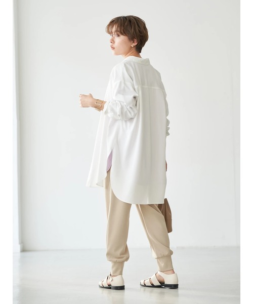 earth music&ecology（アースミュージックアンドエコロジー）の「微起毛シャツチュニック*（シャツ/ブラウス・レディース・オフホワイト/グレイッシュベージュ・FREE）」の18枚目の写真