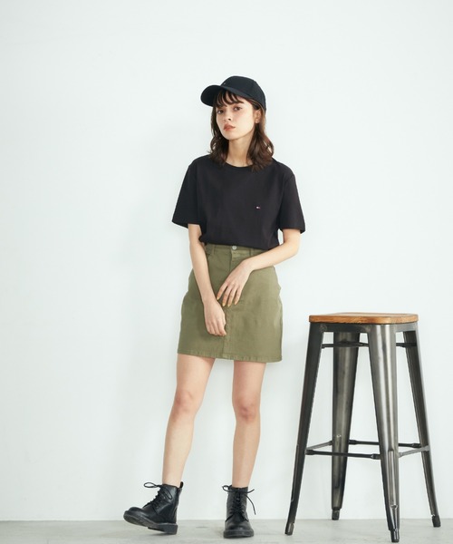 TOMMY HILFIGER（トミーヒルフィガー）の「HILFIGERバックロゴTシャツ（Tシャツ/カットソー・メンズ・カーキ/ホワイト/ブラック/レッド・X-LARGE/MEDIUM/LARGE/SMALL/XX-LARGE）」の21枚目の写真