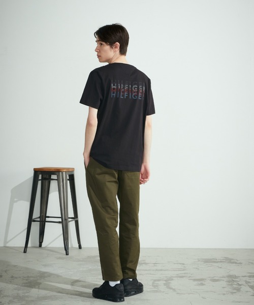 TOMMY HILFIGER（トミーヒルフィガー）の「HILFIGERバックロゴTシャツ（Tシャツ/カットソー・メンズ・カーキ/ホワイト/ブラック/レッド・X-LARGE/MEDIUM/LARGE/SMALL/XX-LARGE）」の20枚目の写真