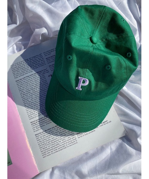 WC（ダブル シー）の「イニシャルロゴキャップ（キャップ・レディース・ホワイト/ブラック/ピンク/グリーン・FREE）」の3枚目の写真