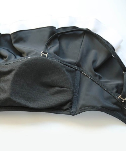 Dalfwin（ダールフィン）の「MONOワンショルダーフリルビキニ水着（水着・レディース・ホワイト/ブラック・SMALL/MEDIUM/LARGE）」の10枚目の写真