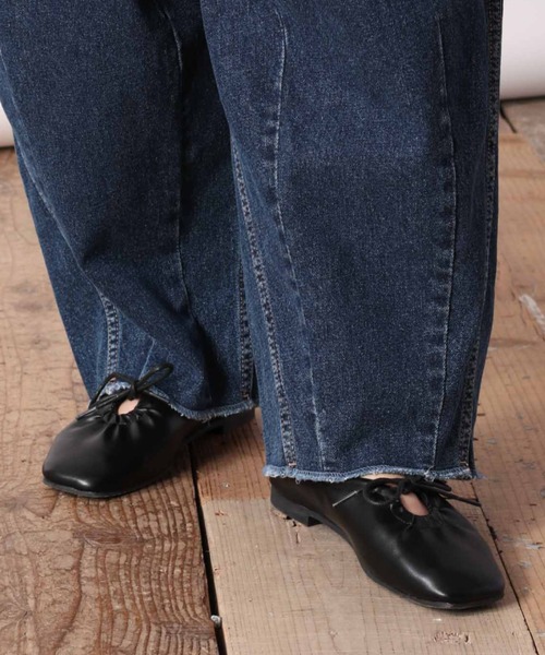 cepo(セポ)の「ロゴペイントダーツデニムパンツ(デニムパンツ・レディース・ブルー系2/ブルー系3・S/M)」の10枚目の写真