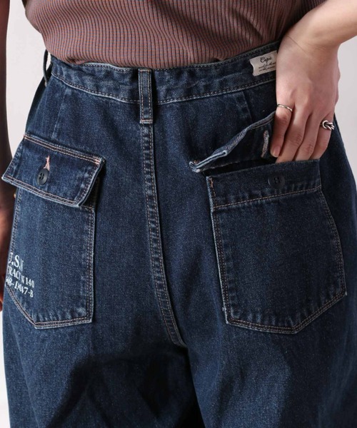 cepo(セポ)の「ロゴペイントダーツデニムパンツ(デニムパンツ・レディース・ブルー系2/ブルー系3・S/M)」の9枚目の写真