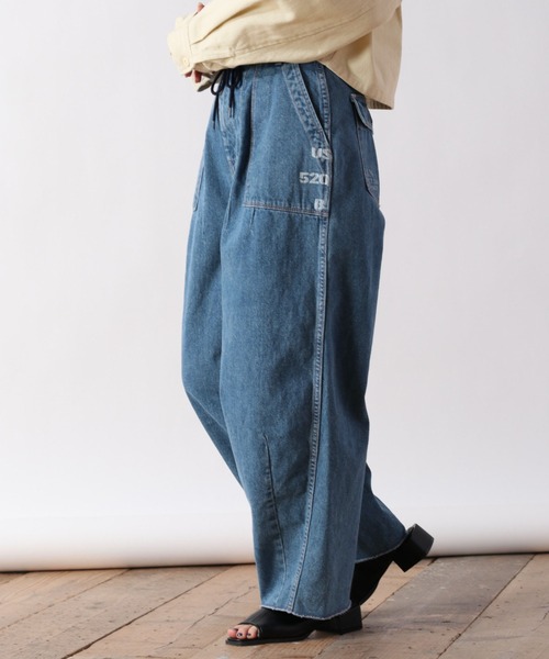 cepo(セポ)の「ロゴペイントダーツデニムパンツ(デニムパンツ・レディース・ブルー系2/ブルー系3・S/M)」の15枚目の写真